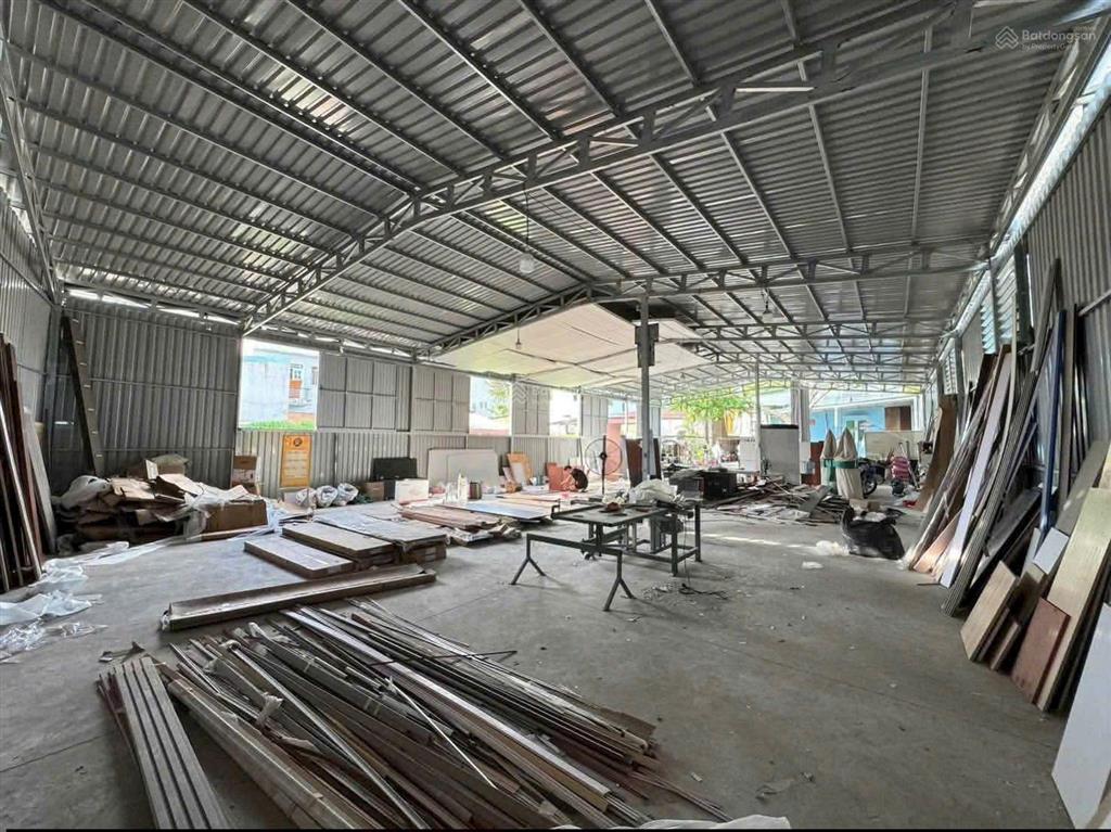 Cho thuê gấp kho, nhà xưởng, đất 360 m2, 25 triệu vnd tại thành phố thủ dầu một