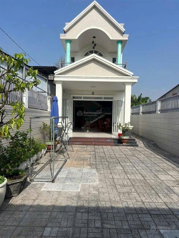 Bán nhà mặt tiền bình nhâm 27 (nguyễn chí thanh)  nhà còn rất mới vào ở ngay  224m2  5.5 tỷ.