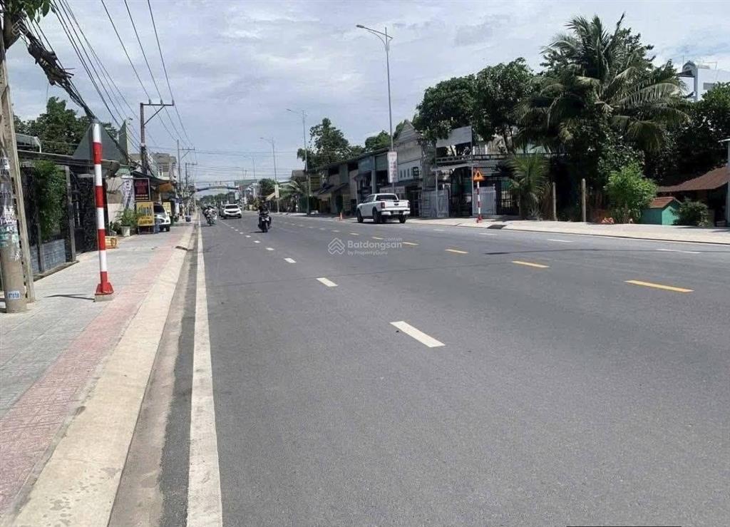 Bán nhà mặt tiền bình nhâm 27 (nguyễn chí thanh)  nhà còn rất mới vào ở ngay  224m2  5.5 tỷ.