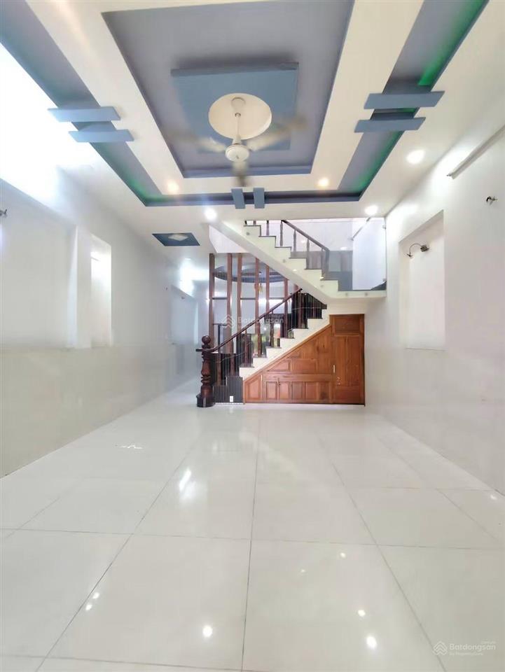 Bán nhà mặt phố tại nguyễn chí thanh, 6,6 tỷ, 124m2, 3pn, 2wc, mặt tiền 5m, pháp lý đầy đủ