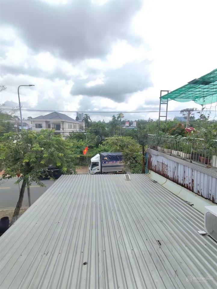 Bán nhà mặt phố tại nguyễn chí thanh, 6,6 tỷ, 124m2, 3pn, 2wc, mặt tiền 5m, pháp lý đầy đủ