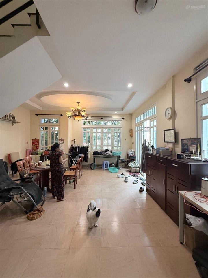 Bán biệt thự gần sông vàm thuật đường dương quảng hàm, 19,8 tỷ, 191m2, view đẹp, giá cực chất