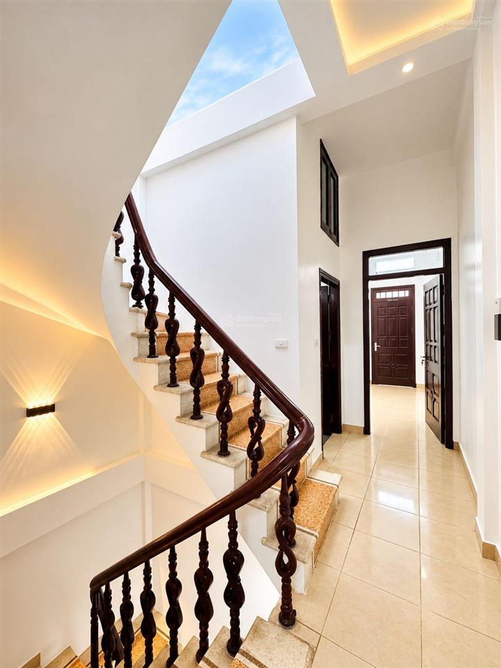 Hồ đền lừ hơn 11 tỷ | 45m 5 tầng | ô tô vào nhà | 4 ngủ | 2 thoáng