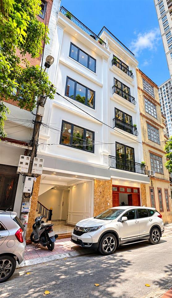 Bán nhà tựu liệt 42m, 4,5 tầng, 3 phòng ngủ rộng, đường ô tô tránh nhau giá hơn 7 tỷ