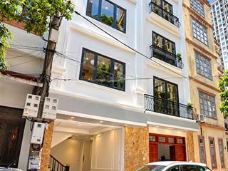 Bán nhà tựu liệt 42m, 4,5 tầng, 3 phòng ngủ rộng, đường ô tô tránh nhau giá hơn 7 tỷ