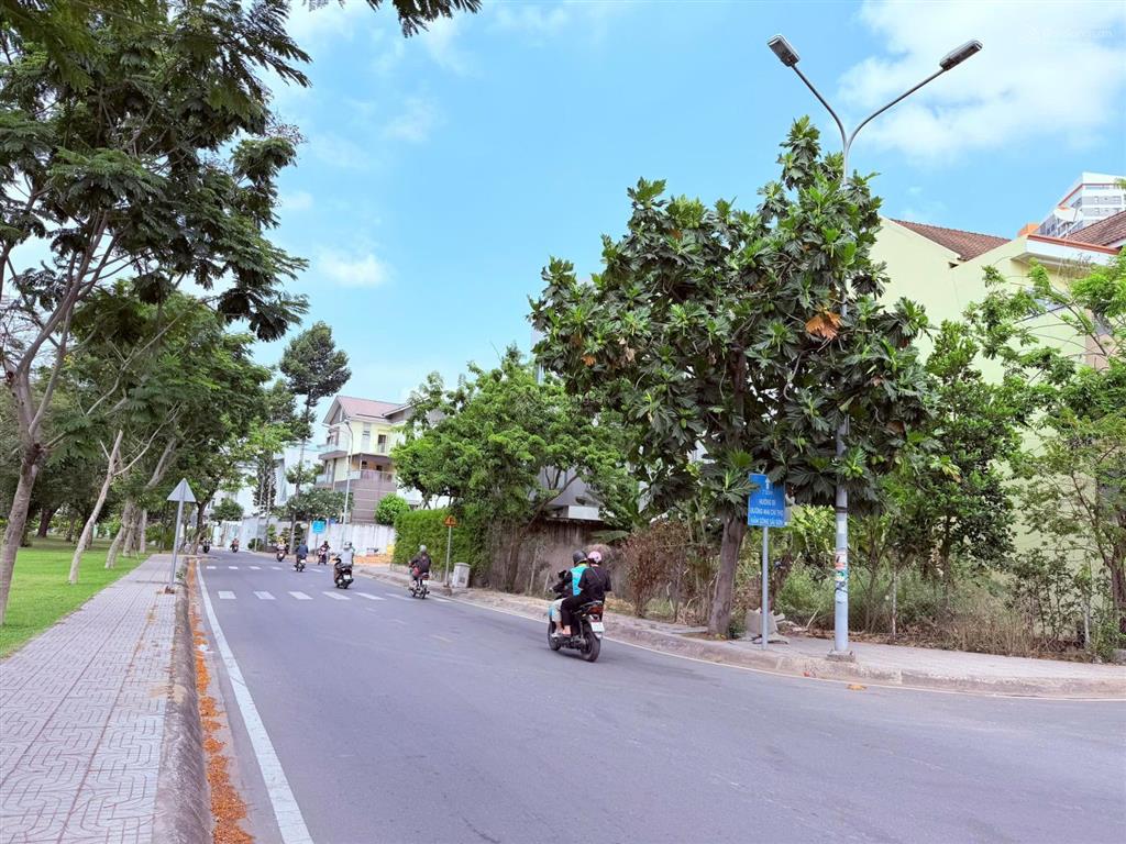 Bán lô cực rẻ khu dc văn minh gần sông an phú, dt 6x18m xd hầm 4 tầng giá chỉ 19.5 tỷ