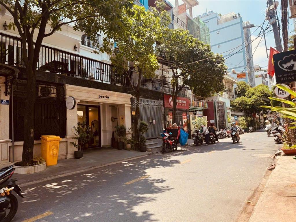 Bán nhà nguyễn bá huân, thảo điền, ngang 8.8m 3 tầng hđt 50tr/th, giá 20 tỷ tl