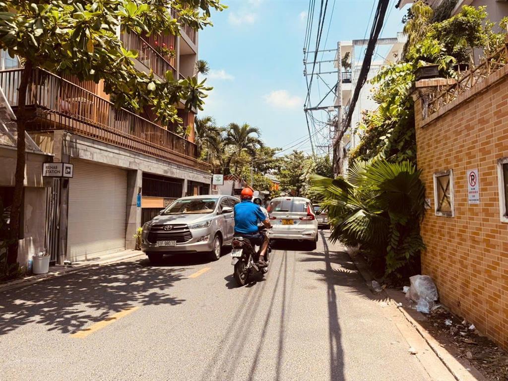 Bán nhà nguyễn bá huân, thảo điền, ngang 8.8m 3 tầng hđt 50tr/th, giá 20 tỷ tl