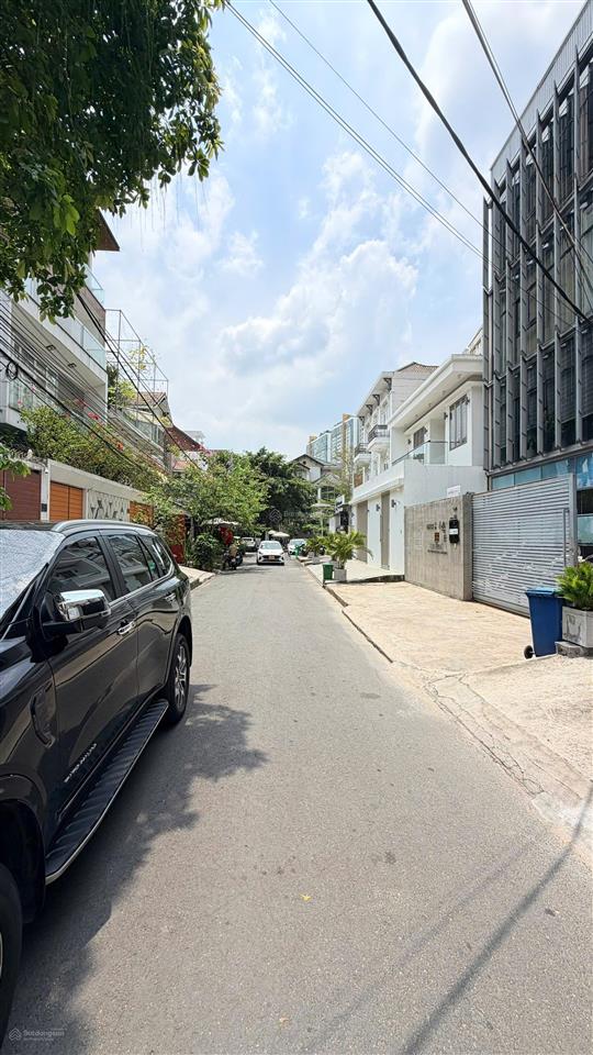 Bán gấp biệt thự ngay trần não an khánh, ngang 6,5m 4 tầng tm hđt 50tr/th giá 25,8 tỷ
