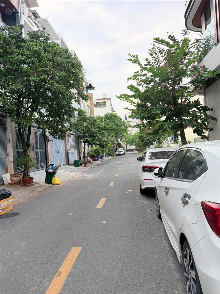 Hàng hiếm! bán lô đất ngay nguyễn văn hưởng, thảo điền, dt 10x30m xd hầm 7 tầng giá chỉ 40 tỷ