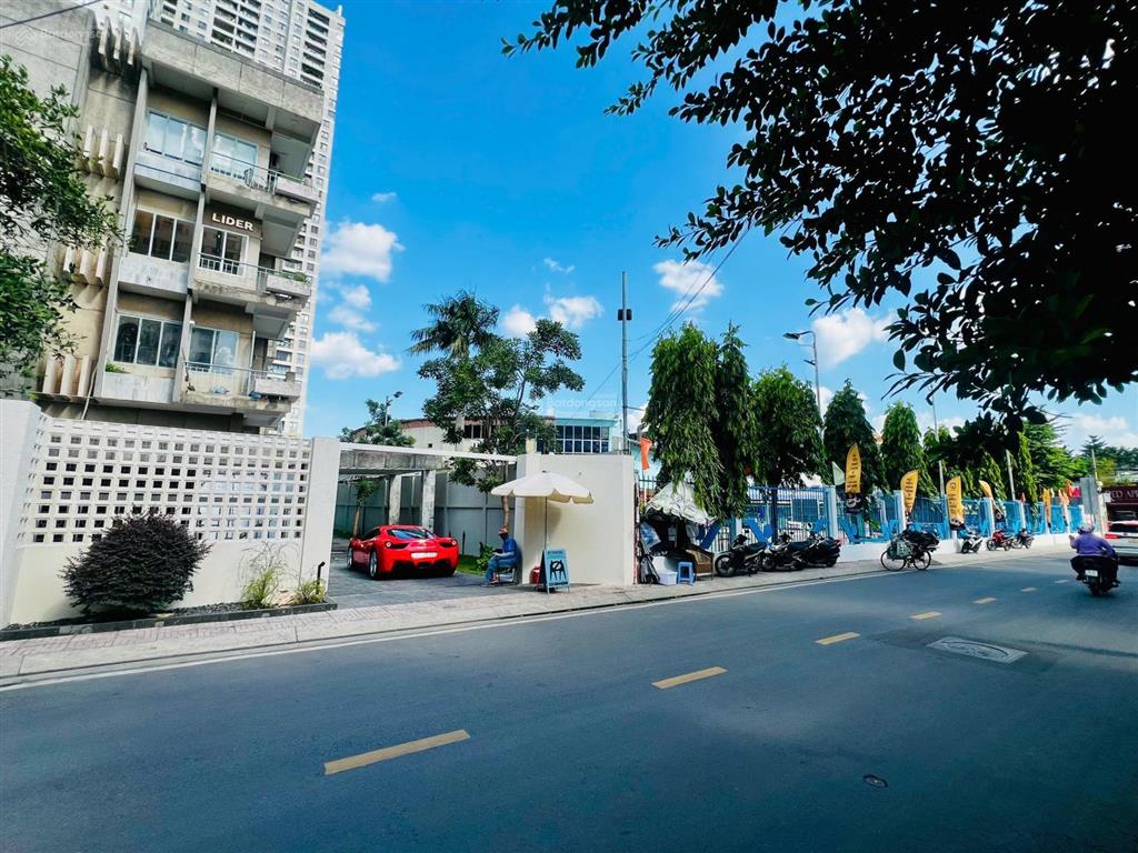Ngay phố đi bộ thảo điền quận 2/ 10x23/cn 238m2 xây được 7 tầng/giá 34 tỷ
