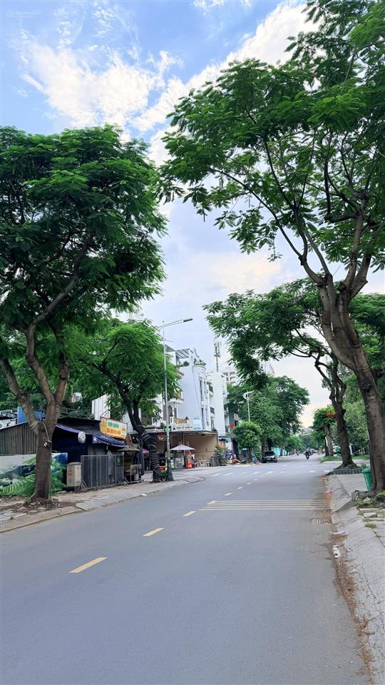 Giá tốt! bán lô đất 6x18m khu đông thủ thiêm q2 xd hầm 4 tầng đoạn đẹp giá 12,5 tỷ