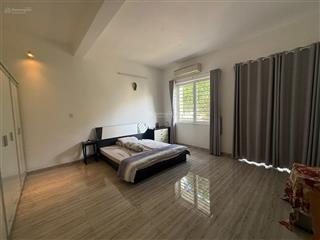 Bán nhà đẹp full nội thất ngay lake view q2, dt 140m2 3 lầu giá chỉ 15 tỷ shr