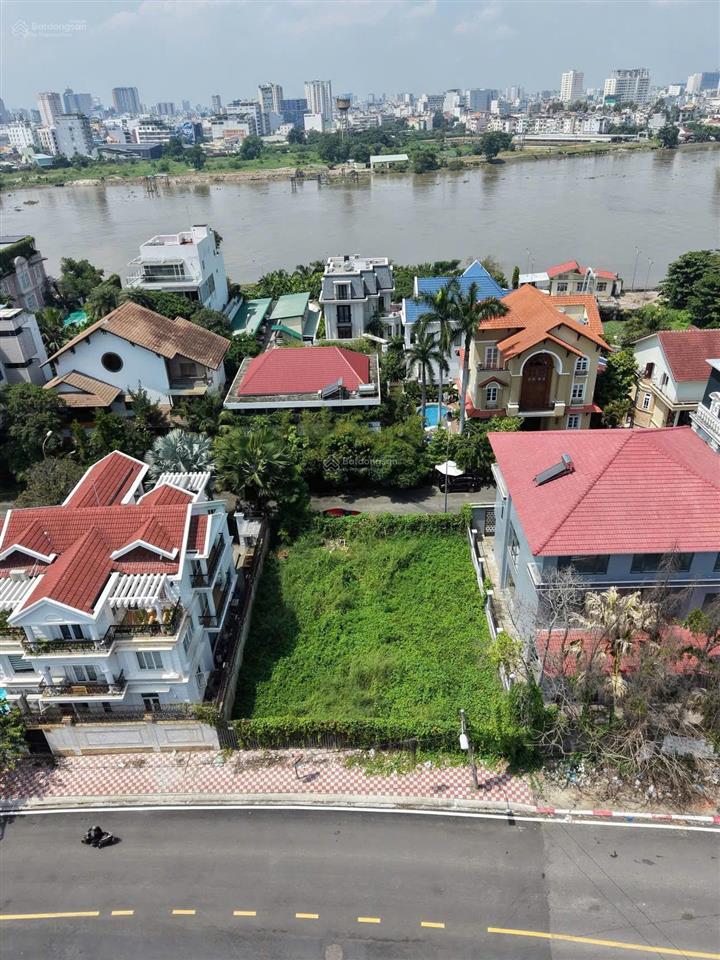 Giá hời q2! bán lô 2mt nguyễn văn hưởng thảo điền, ngang 18m cn 450m2 giá chỉ 200tr/m2
