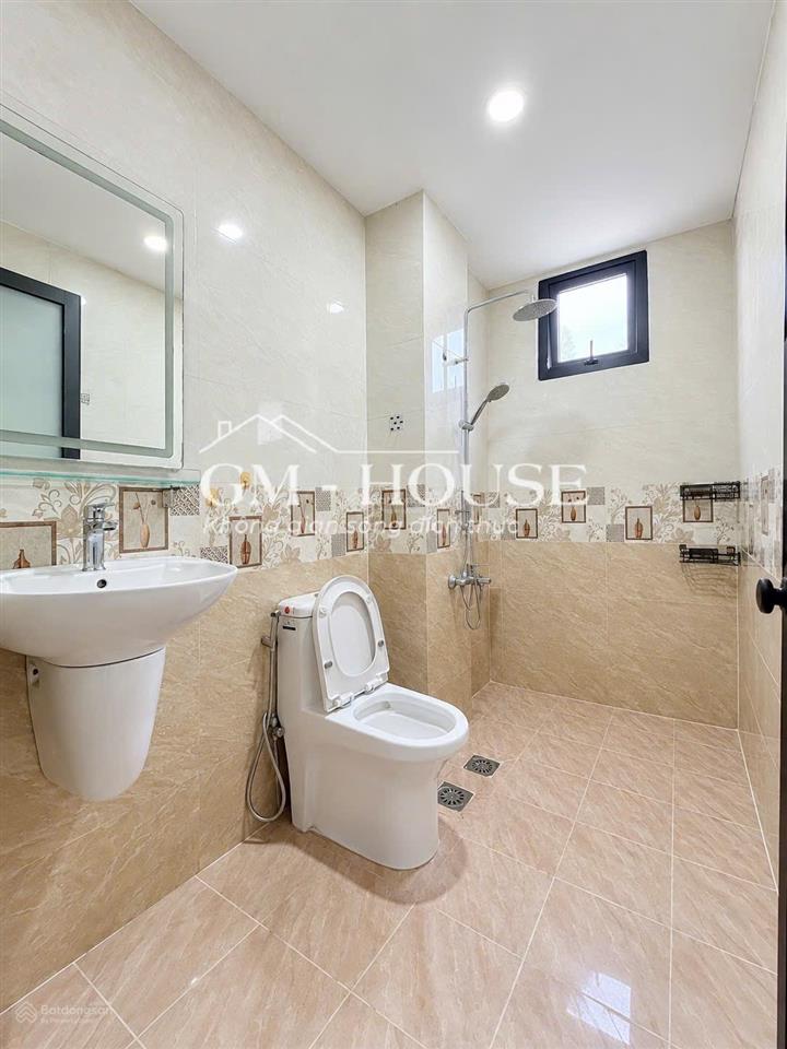 Cho thuê căn hộ studio full nội thất tốt, thang máy, gần landmark81, sala, nguyễn hữu cảnh an ninh