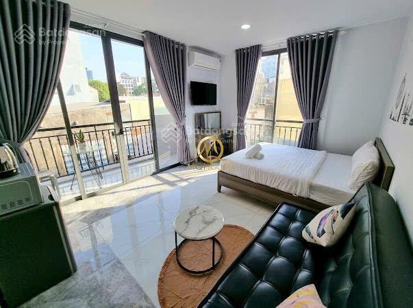Cho thuê căn hộ siêu phẩm 2 ban công tại quận 3 gần nhà thờ đức bà , hồ con rùa