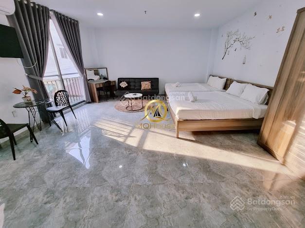 Cho thuê căn hộ siêu phẩm 2 ban công tại quận 3 gần nhà thờ đức bà , hồ con rùa