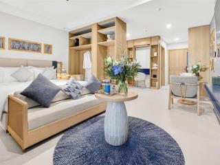 Căn hộ view biển giá tốt  cơ hội hiếm tại bãi cháy, hạ long