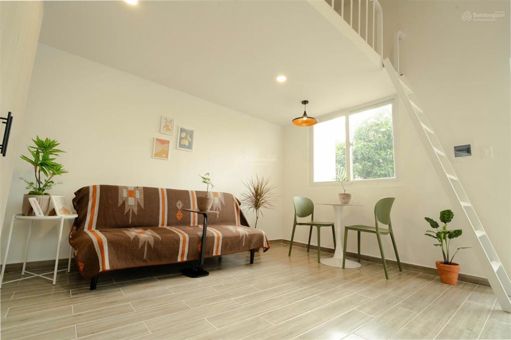 Cho thuê căn hộ duplex bancol rộng 60m2 ngay trung tâm thành phố  đầy đủ nội thất