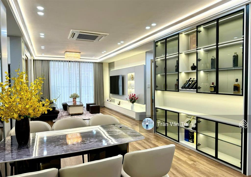 Căn hộ cao cấp ở ngoại giao đoàn tòa no4b t1, tầng 20, 130m² 3pn + 2wc, full nội thất ở ngay, 14 tỷ