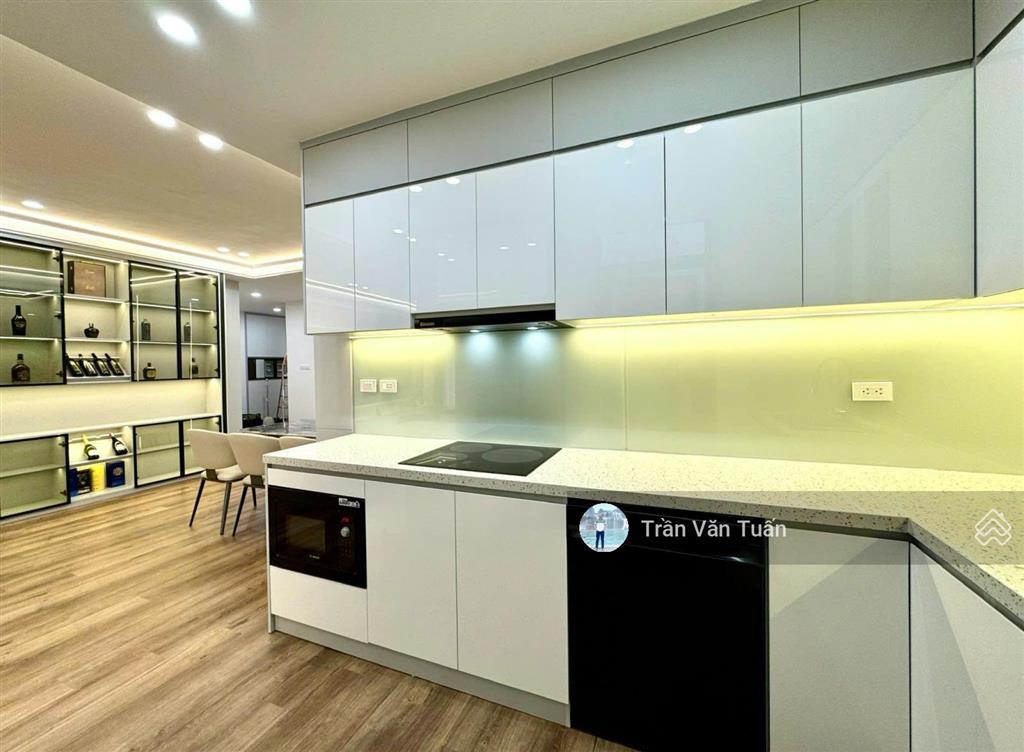 Căn hộ cao cấp ở ngoại giao đoàn tòa no4b t1, tầng 20, 130m² 3pn + 2wc, full nội thất ở ngay, 14 tỷ