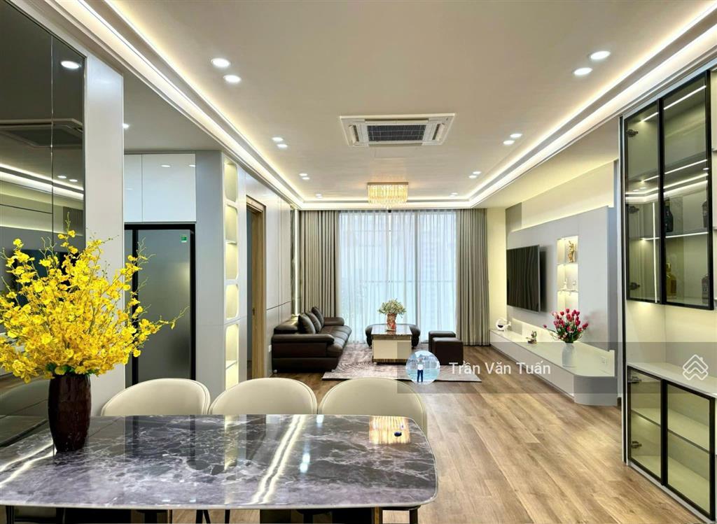 Căn hộ cao cấp ở ngoại giao đoàn tòa no4b t1, tầng 20, 130m² 3pn + 2wc, full nội thất ở ngay, 14 tỷ