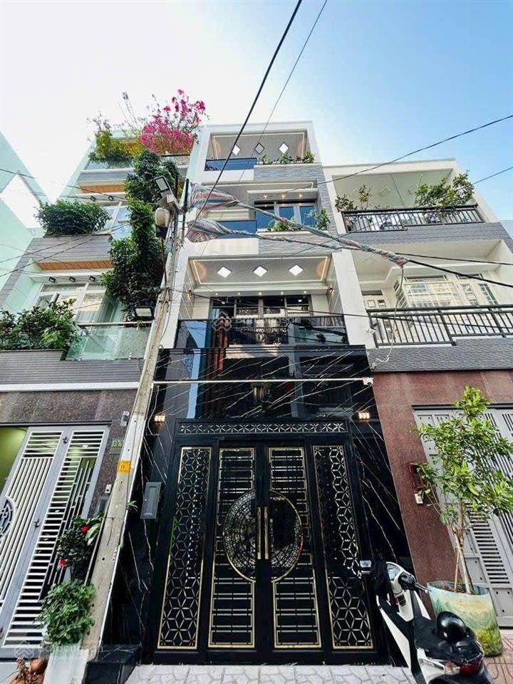 Nhà mới full nội thất xe hơi vào nhà. nhà khu phân lô dân trí cao khu dân cư sài gòn mới  thôn