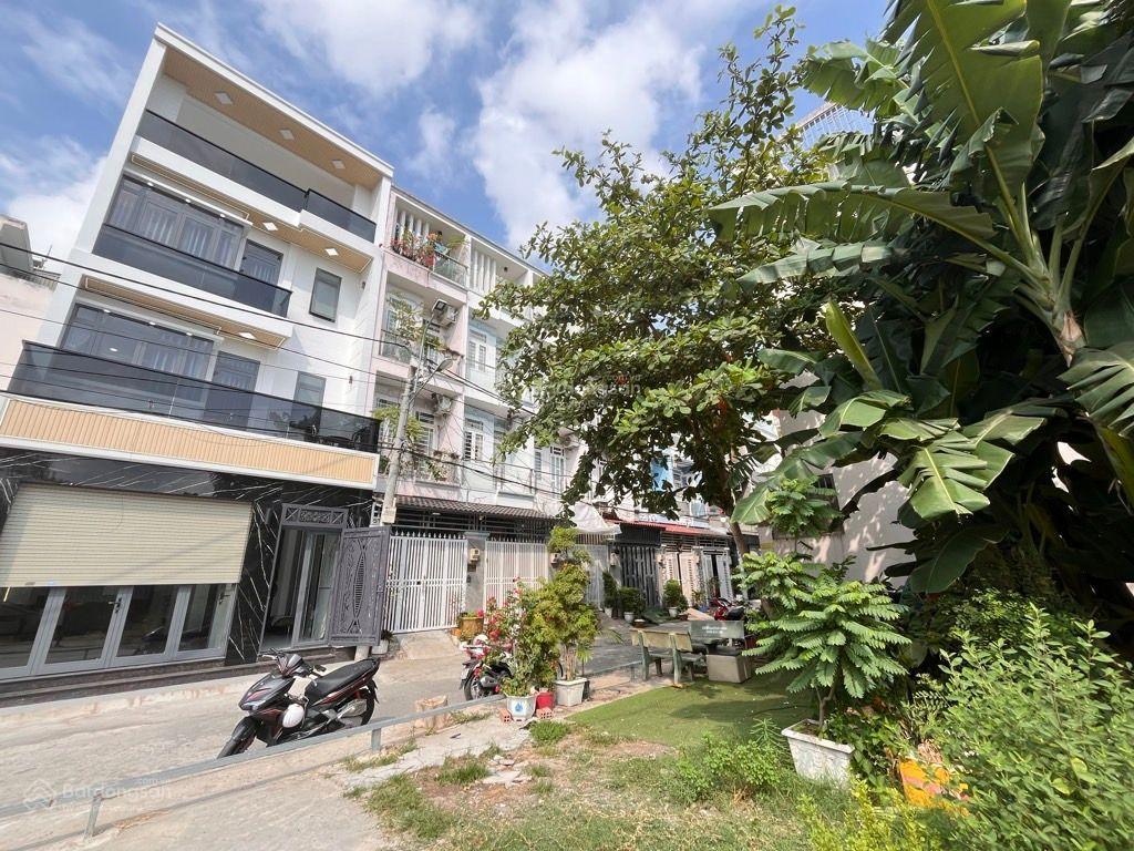 Siêu phẩm nhà mới có thang máy đối diện công viên ngay khu dân cư sài gòn mới, qua q7 vài phút