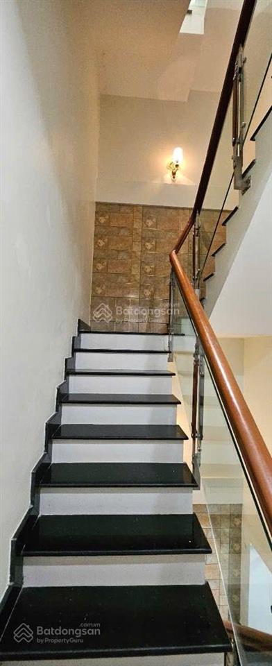 Nhà đẹp omely đào tông nguyên, nhà bè 4x13.5m 4 tầng kiên cố (chủ tự xây) gara ô tô 4pn
