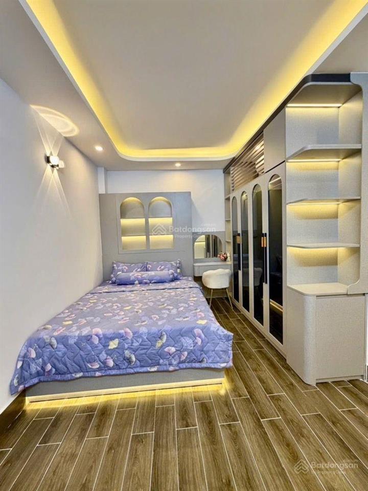 Nhà mới tinh full nội thất chỉ 4.39 tỷ hẻm 1716 huỳnh tấn phát kế bên quận 7