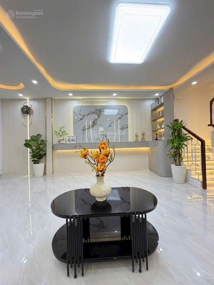 Nhà mới tinh full nội thất chỉ 4.39 tỷ hẻm 1716 huỳnh tấn phát kế bên quận 7