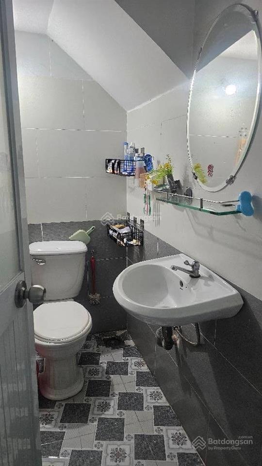 Nhà 3 tầng gần mt huỳnh tấn phát phú thuận q7, duy chuyển nhanh qua pmh  nhỉnh 6 tỷ