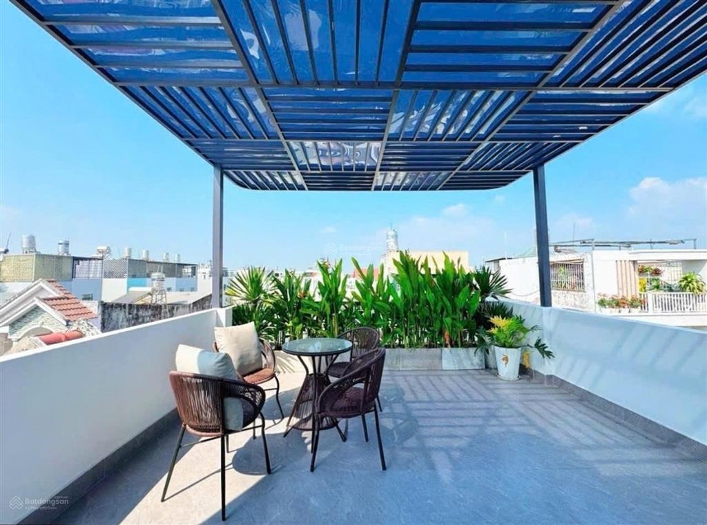 Mặt tiền hẻm xe hơi tránh ở + kinh doanh đỉnh có gara ô tô  ngay đào tông nguyên chỉ 7 tỷ hơn