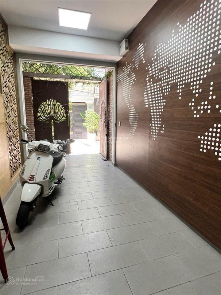 Nhà kdc omely đào tông nguyên gần pmh cách q7 vài phút full nội thất gỗ xịn
chỉ  7.9 tỷ (tl)