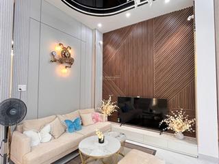 Nhà mới 2 tầng ngay chợ phú xuân chỉ 5.15 tỷ ( tl)  gần pmh kế bên q7 dt 60m sổ riêng mới