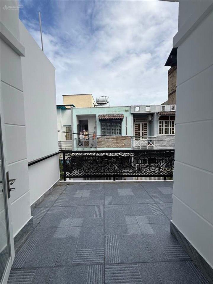 Nhà 3 tầng mới đẹp đường 8m xe hơi tránh chỉ 3.1 tỷ  ngay nguyễn thị hương