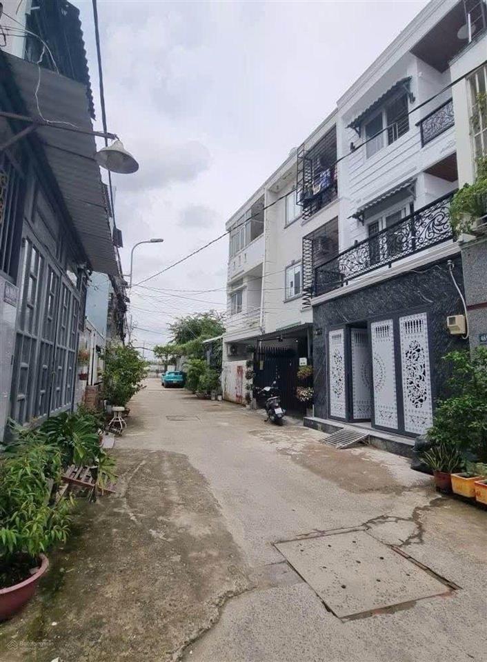 Nhà 3 tầng mới đẹp đường 8m xe hơi tránh chỉ 3.1 tỷ  ngay nguyễn thị hương