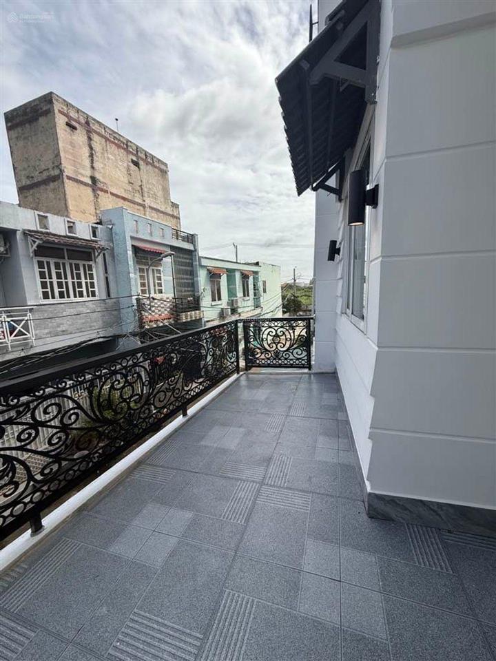 Nhà 3 tầng mới đẹp đường 8m xe hơi tránh chỉ 3.1 tỷ  ngay nguyễn thị hương