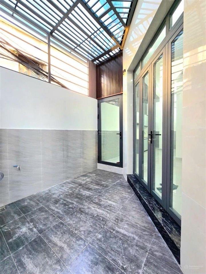 Nhà mới đẹp huỳnh tấn phát 54m 3pn tặng nội thất  nhỉnh 4 tỉ  dt 6x9m 1 trệt 1 lầu
3pn 2wc