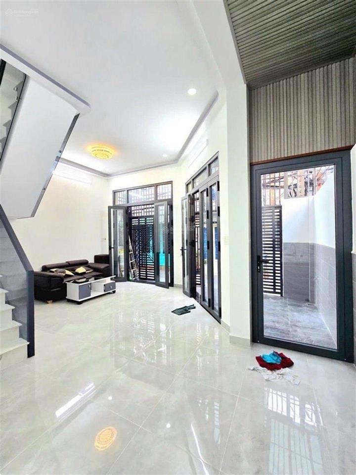 Nhà mới đẹp huỳnh tấn phát 54m 3pn tặng nội thất  nhỉnh 4 tỉ  dt 6x9m 1 trệt 1 lầu
3pn 2wc