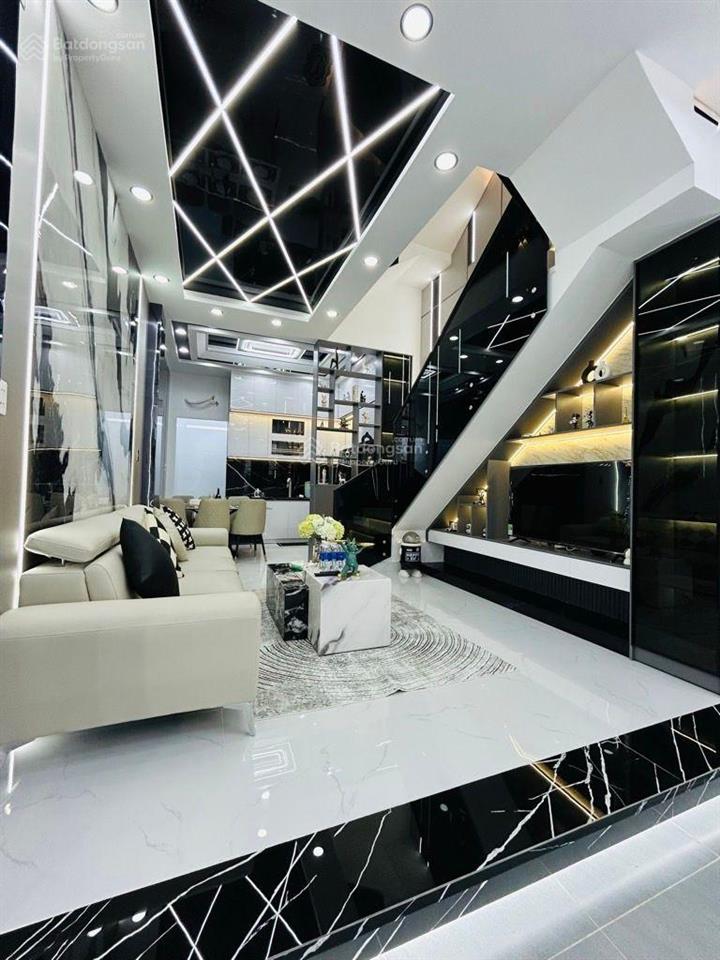 Nhà mới full nội thất xe hơi vào nhà
cạnh q7  ngay khu dân cư thesun  đào tông nguyên  nhỉnh 