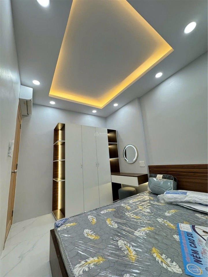 Siêu phẩm hơn 4 đ ngay trung tâm q7  kế bên pmh  huỳnh tấn phát  44m2