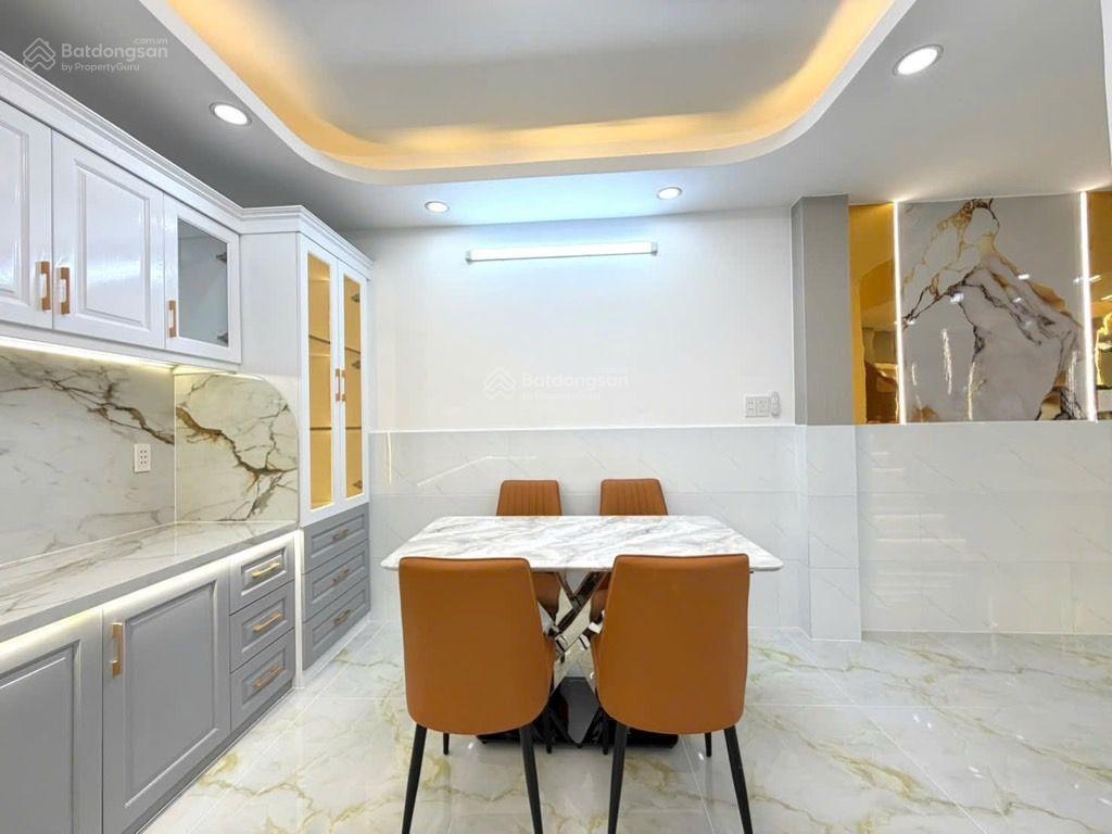 Huỳnh tấn phát nhà bè thuận tiện kinh doanh buôn bán  gần chợ phú xuân  sát bên q7