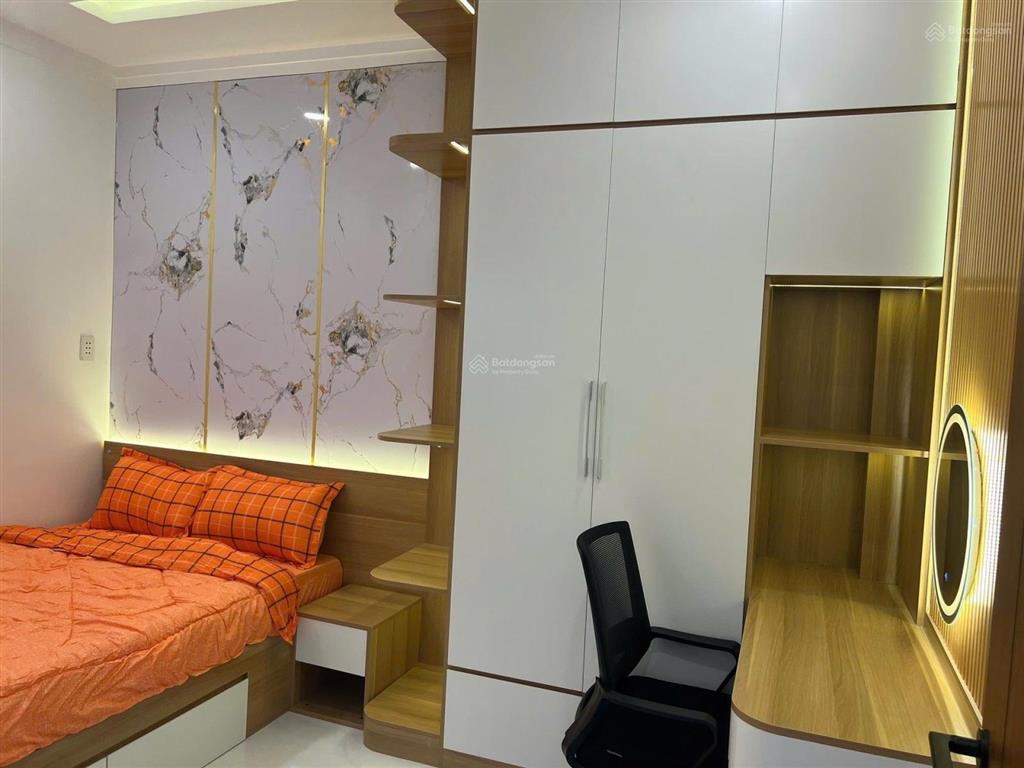 Chủ gấp bán, chạm là chốt nhà đẹp hxh 64m² 4pn, có phòng thờ ngay tt hành chính nb. chỉ 5,05