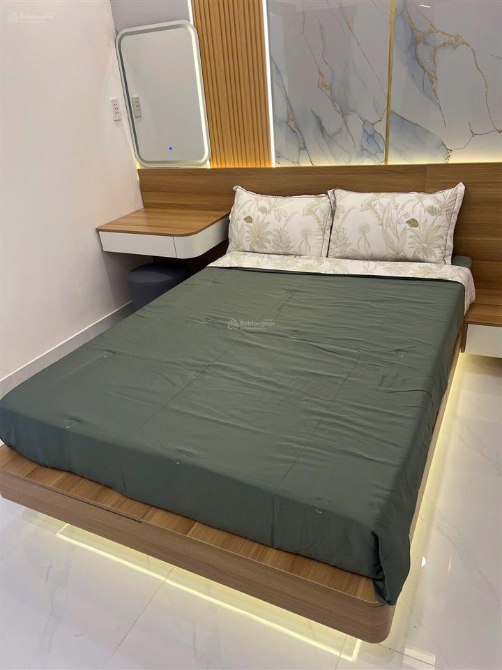 Chủ gấp bán, chạm là chốt nhà đẹp hxh 64m² 4pn, có phòng thờ ngay tt hành chính nb. chỉ 5,05