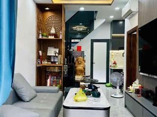 Nhà 2 tầng, 80m² ngay huỳnh tấn phát ô tô trong sân, gần kdc nam long dễ chốt, chỉ 5 tỷ hơn