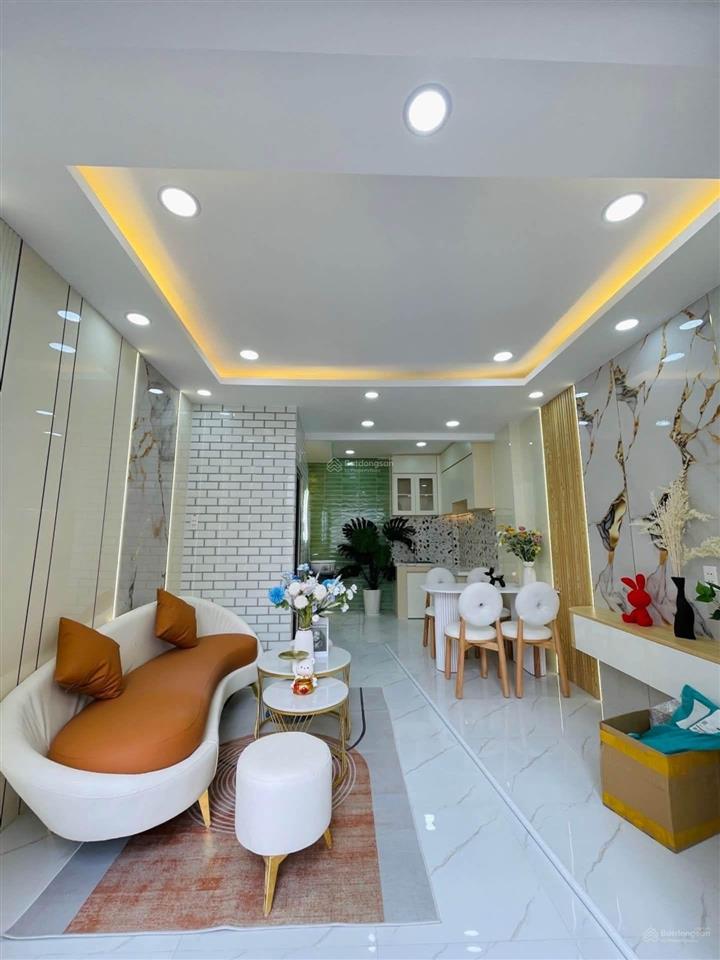Nhà đẹp, giá tốt  2 tầng shr hoàn công cách mặt tiền huỳnh tấn phát chỉ 80m chỉ 4 tỉ hơn