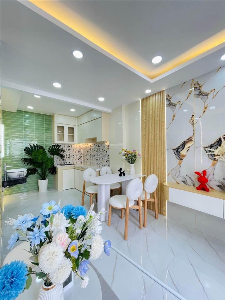 Nhà đẹp, giá tốt  2 tầng shr hoàn công cách mặt tiền huỳnh tấn phát chỉ 80m chỉ 4 tỉ hơn