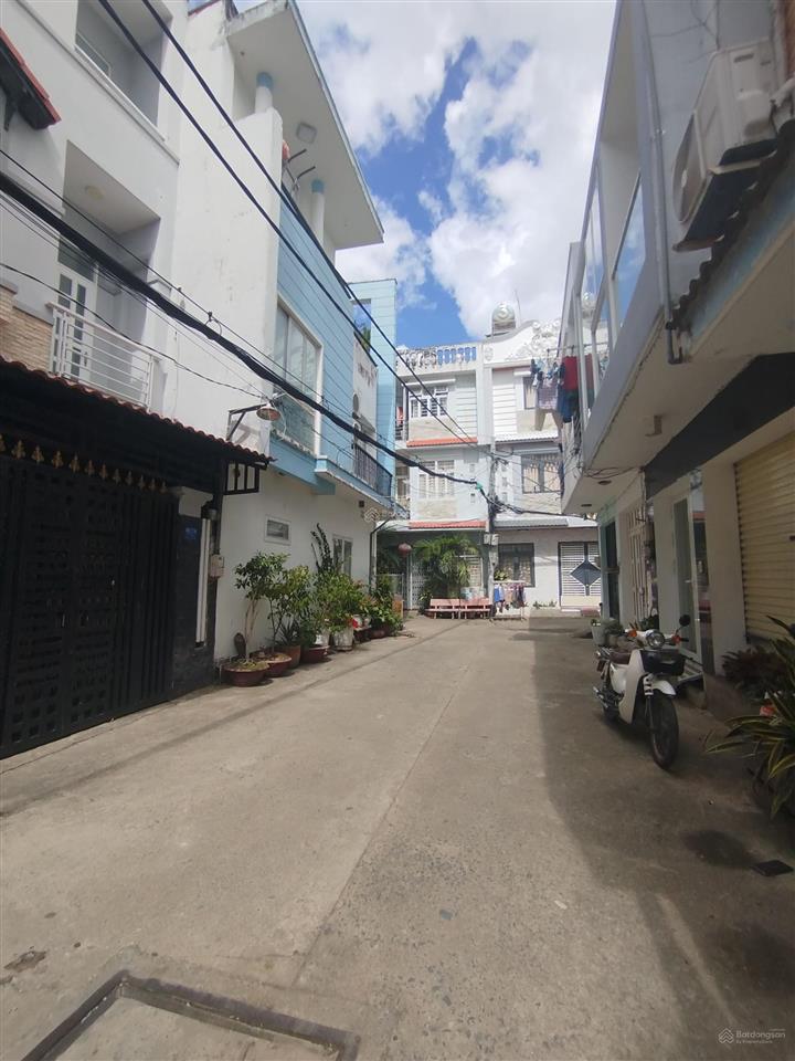 Nhà 3 tầng, 55m2 hẻm xe hơi 6m trung tâm nhà bè, huỳnh tấn phát, chỉ nhỉnh 6 tỷ  kế bên q