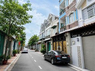 Giảm 400 triệu chỉ còn 7,99 t.ỷ (tl). nhà cạnh phú mỹ hưng, dt ngang 5 hiếm. hẻm ô tô tránh nhau.
